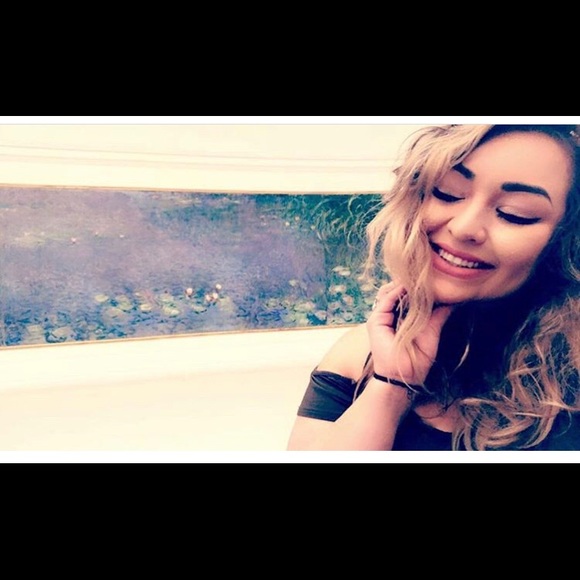 Meet your Posher, Pilar - Picture 3 of 8